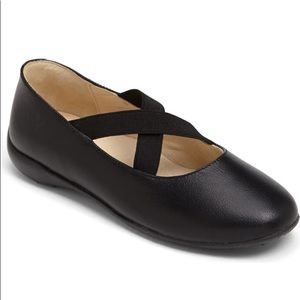 Girls Naturino Crisscross Strap Black Ballet Flat